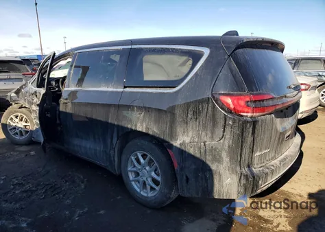 2026 Chrysler Pacifica Select from USA, damaged, VIN 2C4RC1BG4TR215499